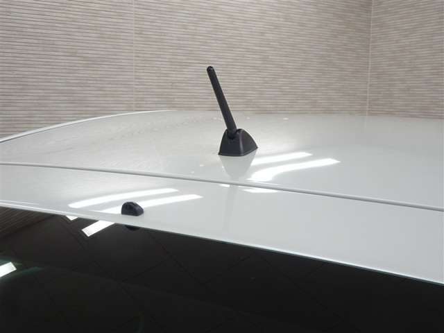 おひとり、恋人、ご友人、ご家族など、少人数でも大人数でもお出かけが楽しめます。この車で楽しいドライビングライフを送りましょう♪