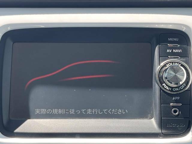 【メーカー純正ナビ】インテリアに溶け込むスタイリッシュな「専用設計」メーカーナビを装備♪視認性や操作性など基本性能にも優れ、より上質なカーライフをお楽しみいただけます。