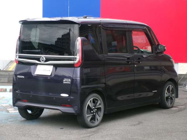 車検整備をさせていただきます。ディーラー工場でしっかり点検をさせていただきますので、ご安心下さい。新車保証が残っておりましたら保証継承もさせていただき、ご納車させていただきます！