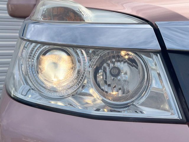 夜間や荒天時により良好な視界で安心な走行をご希望される方には【高輝度LEDヘッドライト】の取付がおすすめ！多くのお客様にご好評いただいております♪