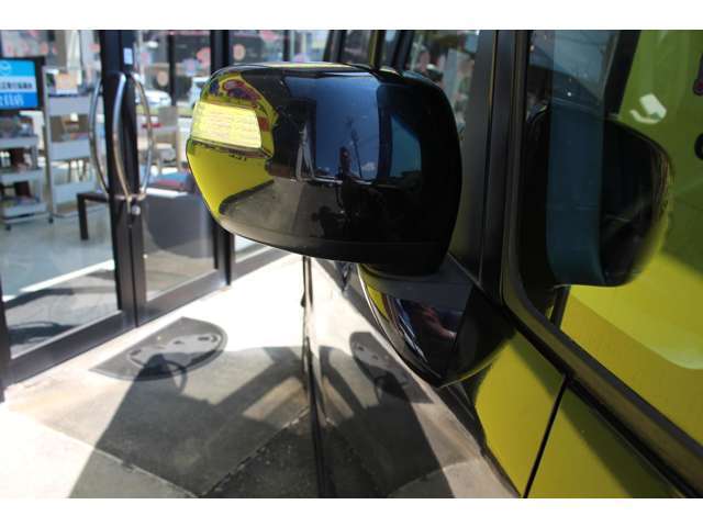 弊社社員がお客様のご事情に寄り添ってご相談に乗ります。お車は生活必需品だから・・・！安心してお乗り頂けるように整備やメンテナンスにも力を入れております。