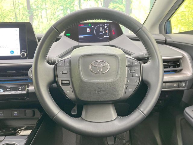 ステアリングも使用感が少なく、きれいな状態となっております♪