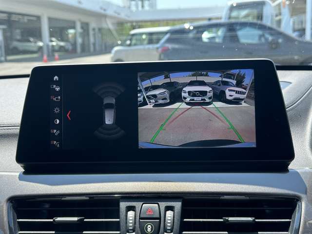 バックカメラ♪コーナーセンサーも装備されているのでバック駐車も安心です♪