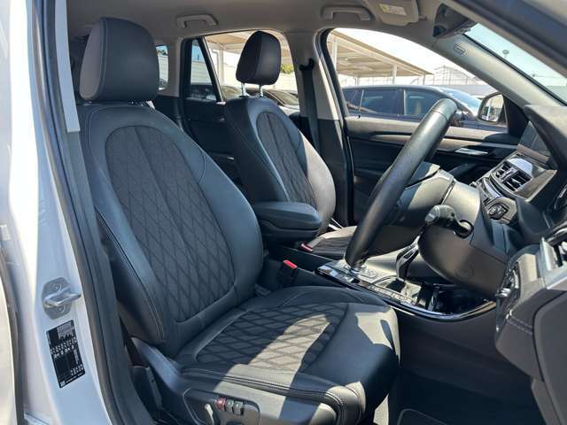 せっかく買う車が汚かったら嫌ですよね。でもご安心下さい！当社の在庫車は全車ルームクリーニング済みです！綺麗なお車で気持ちの良いドライブを！