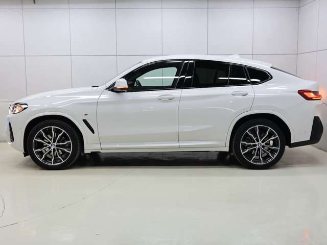 BMW・MINIの新車・中古車の販売はもちろん、下取り、買取も強化をしております。国産車での下取りなども行っておりますので、是非お問合せくださいませ。