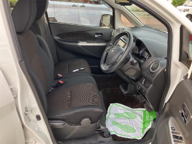 ナオイオートでは自動車保険（あいおいニッセイ同和、損保ジャパンなど）も取り扱っております。当社は自社鈑金工場を併設しております。自動車保険も含めてお客様のカーライフをサポートさせて頂きます！