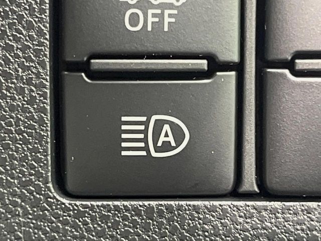 【オートハイビーム】夜間の安全走行に役立つ便利な機能！先行車や対向車を検知し、ハイビームとロービームを切り替えてくれます♪