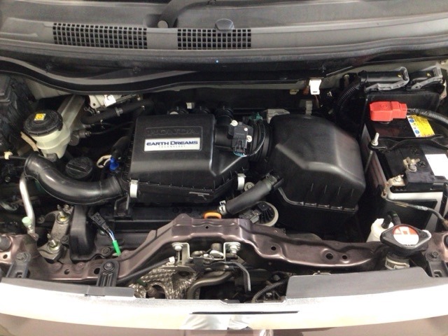 【ピカピカクリーニング】ボディ廻りはもちろん室内・シート・エンジンルーム・トランクルームなど隅々まで専門スタッフが徹底的にクリーニングし磨き上げました☆綺麗なお車で快適なドライブをお楽しみ下さい