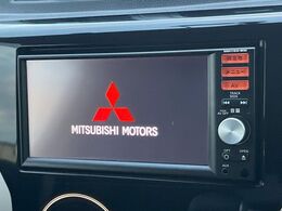 【純正ナビ】人気の純正ナビを装備。オーディオ機能も充実しており、Bluetooth接続すればお持ちのスマホやMP3プレイヤーの音楽を再生可能！毎日の運転がさらに楽しくなります！！