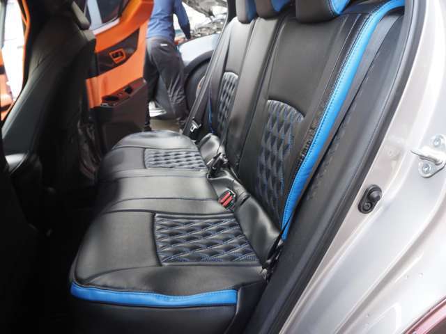 弊社はシャッター付き屋根付き車庫を3か所完備しておりますので、在庫のうち約20台程は、こちらの車庫にて保管させていただいております☆良質なお車を極力状態を保持し保管させていただいております☆