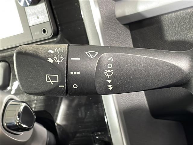 【付属品】このクルマ限定で使える装備品が付いています！使い方などはぜひ実際に店舗にお越しいただき、専門スタッフにお尋ねください！