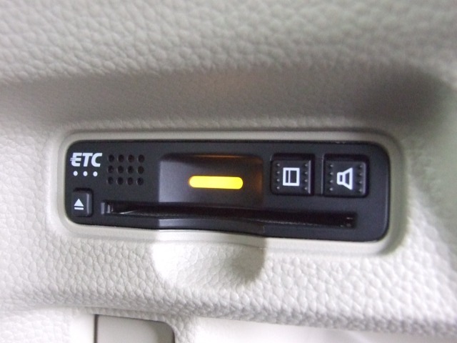 ETC：高速道路も割引になるETC付き！納車時にはセットアップしてお渡ししますのですぐにお使い頂けます。