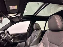 100項目にも上るポイントを徹底的にチェック。エンジン、トランスミッション、サスペンションなどを詳細に点検します。交換基準に達した部品があれば、BMW純正部品を使用し整備した後にお引渡しいたします。