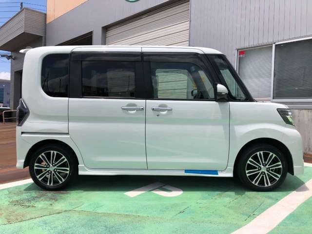 すぐにご来店頂けない場合や遠方にお住まいの方、車両状態の詳細が知りたい方はお気軽にご連絡下さい♪