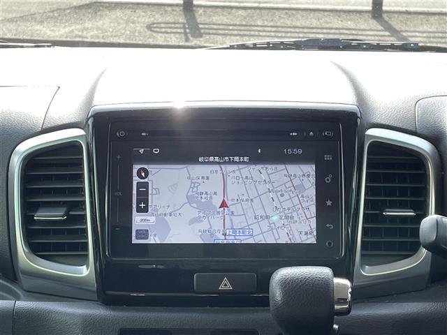こちらシフトレバーの写真になります。中古車なので、若干のスレ等はありますが、概ね問題ない状態です。手垢等もしっかり清掃して、きれいな状態ですので、一度お客様の目でご確認いただければ幸いです！