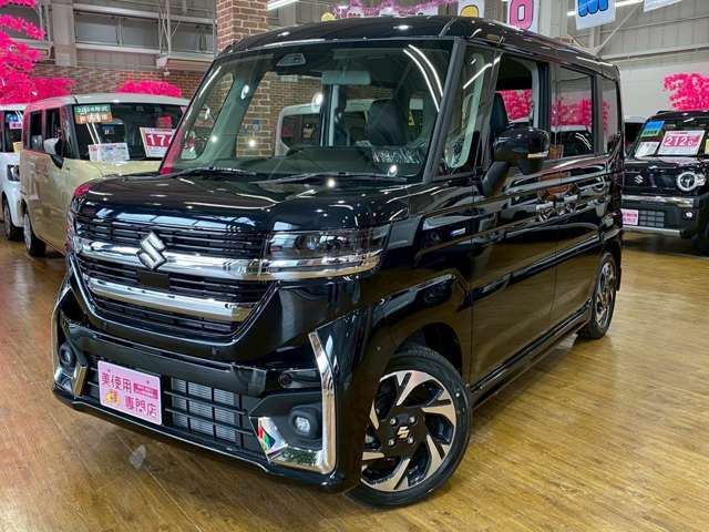 全道の日免グループからお取り寄せが可能です♪遠方の店舗に展示してある車が気になる場合も、最寄りの店舗でご覧いただく事が可能です！