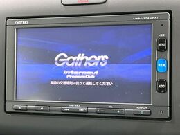 【純正ナビ】人気の純正ナビを装備。オーディオ機能も充実しており、Bluetooth接続すればお持ちのスマホやMP3プレイヤーの音楽を再生可能！毎日の運転がさらに楽しくなります！！