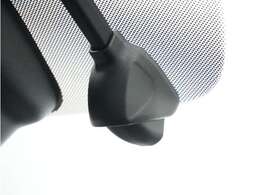 ◆ドライブレコーダー◆映像・音声などを記録する自動車用の装置です。　もしもの事故の際の記録はもちろん、旅行の際の思い出としてドライブの映像を楽しむことができます。