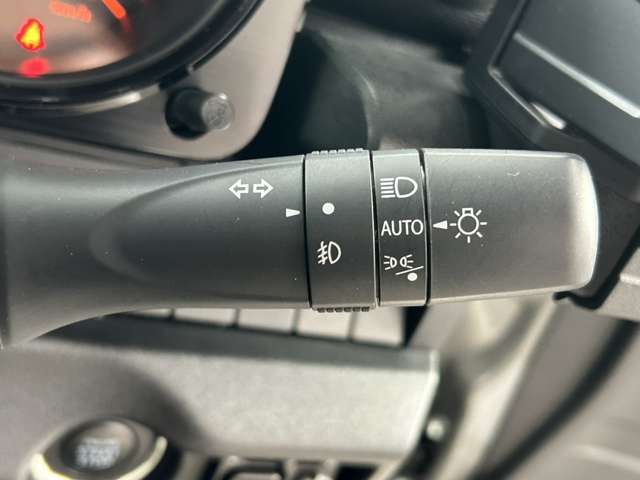 ヘッドライトはAUTOで点灯！
