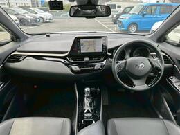 「この車の写真をもっと見たい」「状態が気になる」「この装備はついている？」どんな小さな疑問でもお気軽にお問い合わせください！