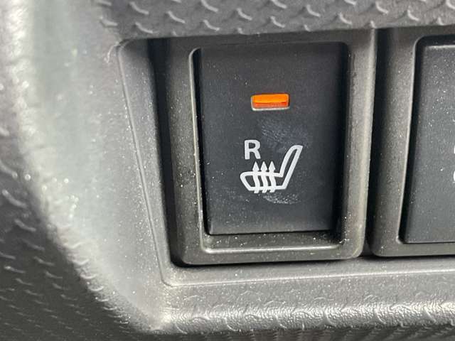 運転席シートヒーター