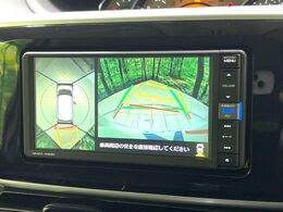 【パノラマモニター】専用のカメラにより、上から見下ろしたような視点で360度クルマの周囲を確認することができます☆死角部分も確認しやすく、狭い場所での切り返しや駐車もスムーズに行えます。