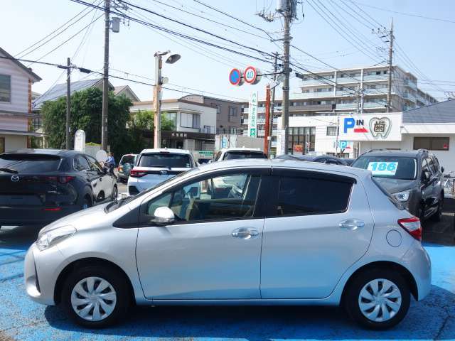 全車3ヶ月3，000kmの保証付き！また別途有料にて、国産車なら最長3年まで保証延長が可能です。保証内容や別途費用についてはスタッフまでお問い合わせください。