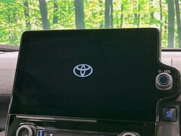 【ディスプレイオーディオ】視認性が高いディスプレイオーディオを装備♪操作性も良好で直感的なソース選択が可能です。