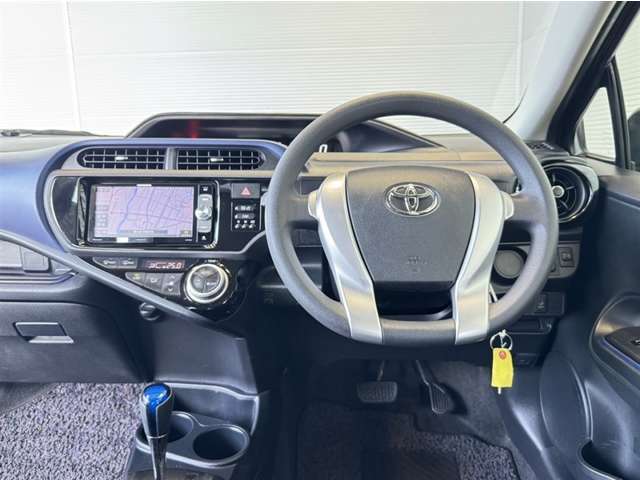 運転しやすいインパネ周りです。見やすいレイアウトで快適なドライブをサポートします☆☆