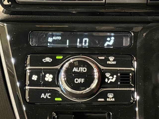 車内空調は”AUTOエアコン”にお任せ。運転に集中出来ますよ！