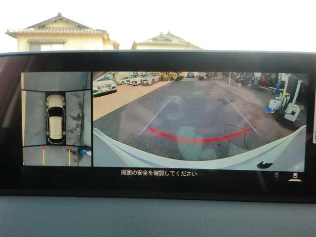バックモニター＆360°ビューモニターで駐車もラクラクに！パークセンサー付きでより安全な運転をサポートします。