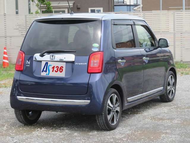 オートサロン136では、仕入れてから全てのお車整備、オイル交換、ワイパー交換、外装磨きコーティング、内装クリーニングを行っております。