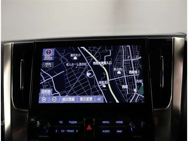 純正ナビを装備。タッチパネル式で使いやすく、お出かけもラクラクです。