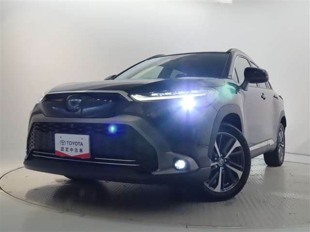 高輝度で点灯速度が速く、しかも消費電力の少ないLEDヘッドライトが装備されています！LEDの明るい光が走行中の視界の確保をサポートして、夜のドライブがより楽しく安全に運転できます♪