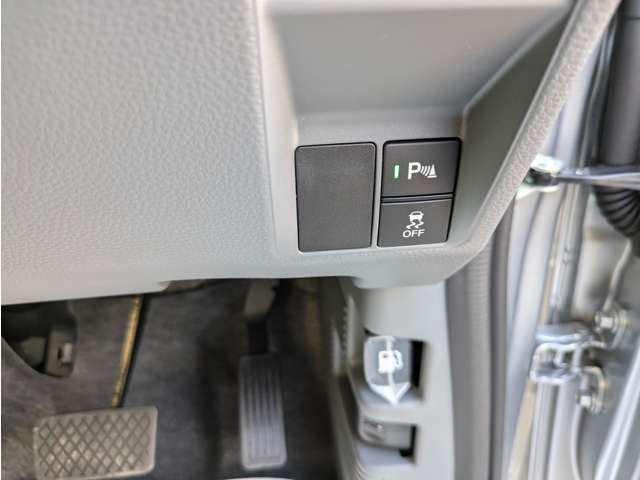 ☆訳アリ目玉車とは☆　品質が高い車両だけど少しだけ訳アリな商品です。展示期間が長い車両/キズや汚れが少しある/下取り車などで中間マージン無しなどの理由です。