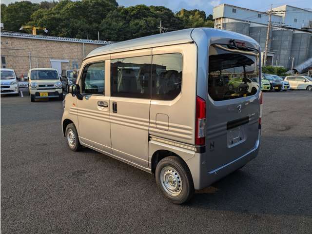 車両をご掲載にあたって車両写真でお車の状態が全て伝わるように意識しております！内外装の傷や汚れは全て確認して撮影しております。内装の匂いなど写真でわからないことは直接お電話などでお伝えくださいませ！