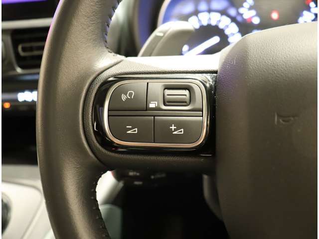カーセンサーを見て電話しましたとお伝え下さい。0078-9711-254277までお気軽にお電話下さい。全国納車可能です。納車方法に関してもお気軽にご相談ください。
