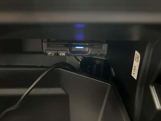 【ETC】装備済み☆長距離ドライブの必需品！高速道路の料金所も楽々通過できますね♪