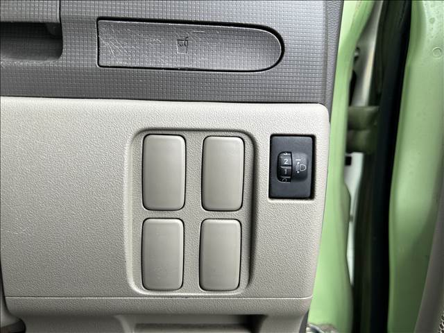 ご納車後も安心、安全なお車にお乗りいただく為にお得な保証パックもご用意しております。軽スマイルは、ご成約から納車後までお客様の大切なお車のサポートをさせていただきます！