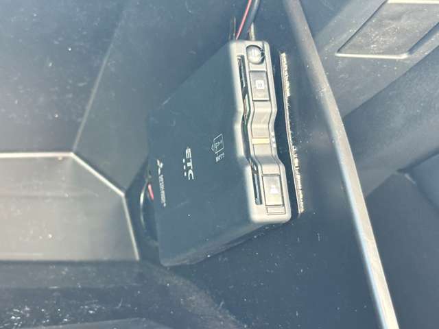 高速道路をストレスなく通過できるETC付！当店でセットアップを実施後、お納車当日からすぐにご利用いただくことも可能です！