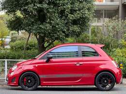 ボディにはフルプロテクションフィルムが施工されています♪傷防止にもなり嬉しいポイントですね！