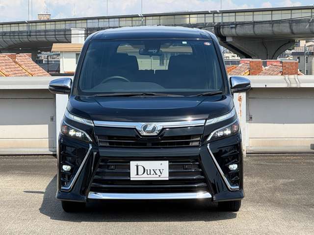 トヨタ　ヴォクシー　ZS煌II　ALPINE BIG-Xナビ　フルセグTV　バックカメラ　クルーズコントロール　トヨタセーフティーセンス　サンシェード　ドリンクホルダー　ETC 両側パワースライドドア 純正15AW　USBポート