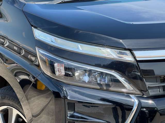 【LEDヘッドライト】LEDヘッドライトを装着済みです！！暗闇の中でもしっかりとした視界で安全に運転していただけるかと思います！Duxy清須店　愛知県清須市西市場5-5-3 までご連絡お待ちしております！052-400-0855