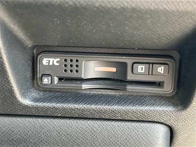 安定化二酸化塩素を使った室内の除菌、消臭を行っております。抗菌・ウイルス対策として光触媒コーティングも施工出来ます。お子様も安心してお乗り頂けるキレイなお車をお楽しみ下さい。