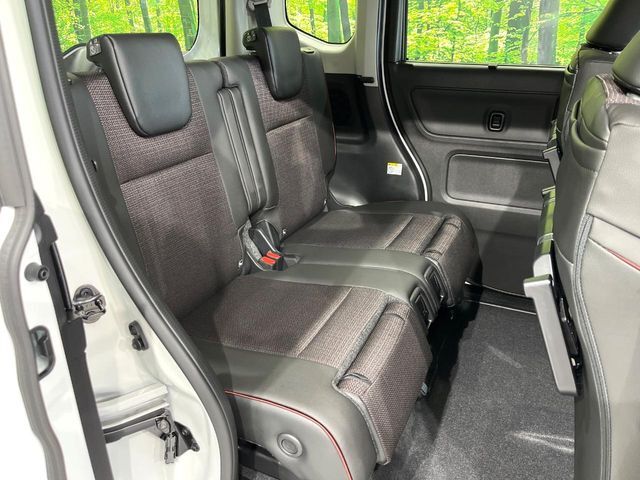 もちろん車内はキレイです♪よりクリーンな状態をキープしたいお客様には『ナノゾーンコート』がおすすめ！新型コロナウイルス対策や、除菌・消臭に効果を発揮し多くの方にご好評いただいております。