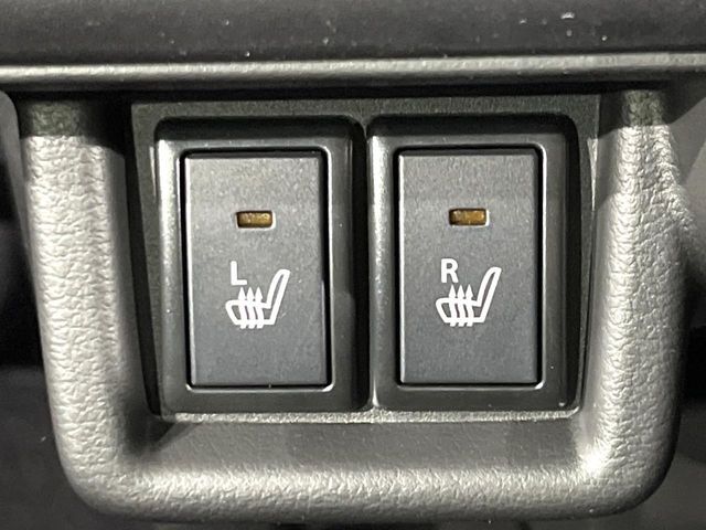 【シートヒーター】寒い日に重宝するシートヒーター！エアコンより早く温まってくれるので寒がりの人も安心ですね♪エアコンの温風は乾燥するから苦手、という方にもをおすすめです。