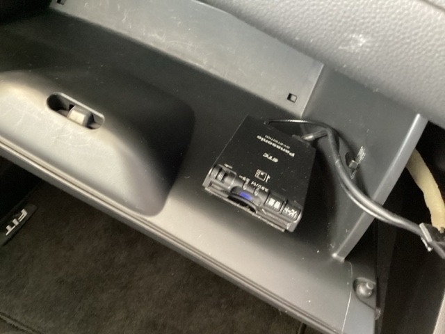 ETC付いてます。ETCが使用可能な道路通行料はキャッシュレスでスマートに走行できます。再セットアップして納車致します。