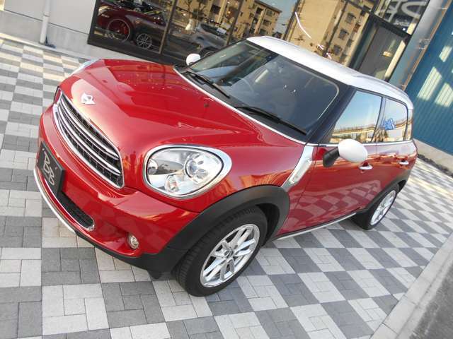 弊社は国道19号沿いにあり、大型スーパーや飲食店などの徒歩圏内です。作業の待ち時間も有効活用出来ますね♪