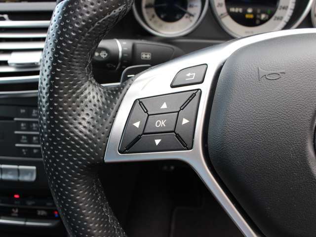 ミッションもショックなどなく良好です☆パドルシフト装備車☆マニュアルモードが楽しめます☆