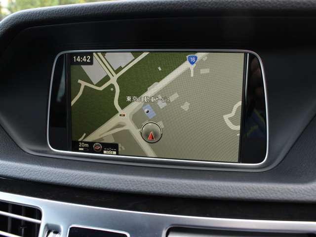 純正HDDナビが付いております☆フルセグ☆バックカメラ☆アイドリングストップ☆ブルートゥース☆キーレスゴー☆コーナーセンサー